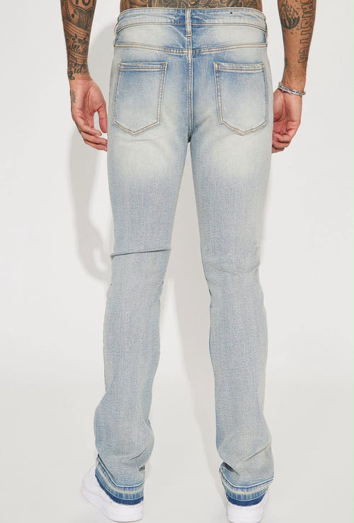 Jeans Fashion Nova azul claro destroyed extremo para hombre, vista trasera
