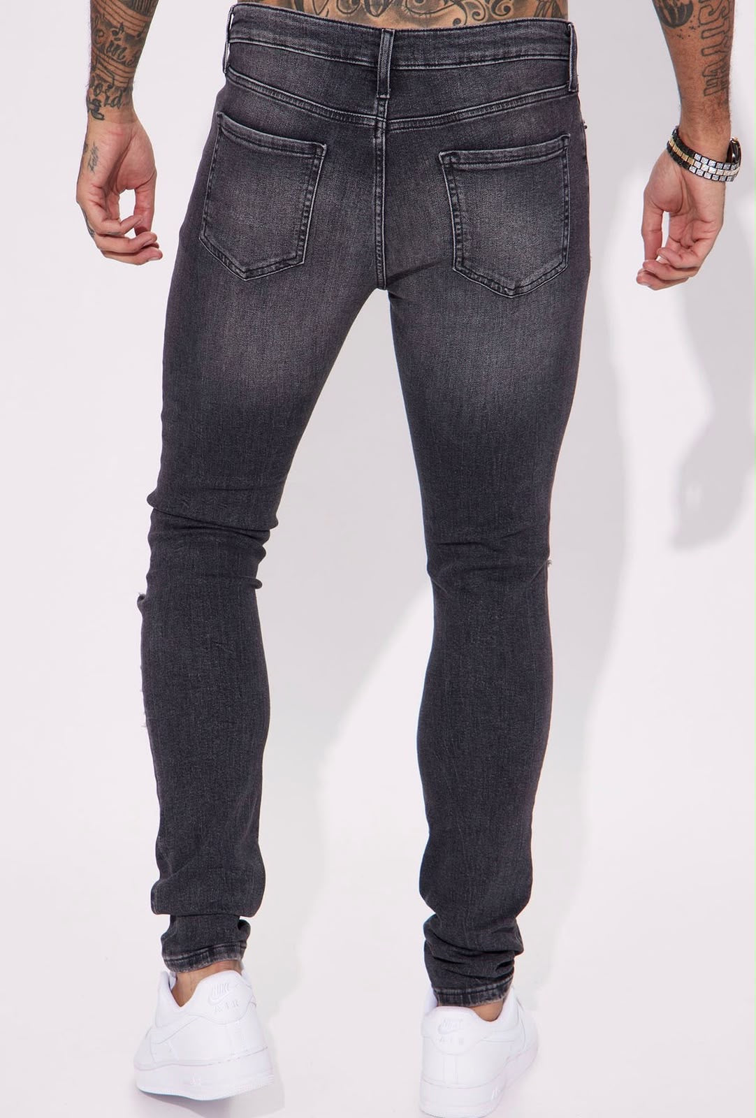 Jeans Fashion Nova gris destroyed para hombre, vista trasera