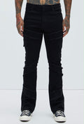 Jeans Fashion Nova negro cargo con costuras diagonales, vista frontal