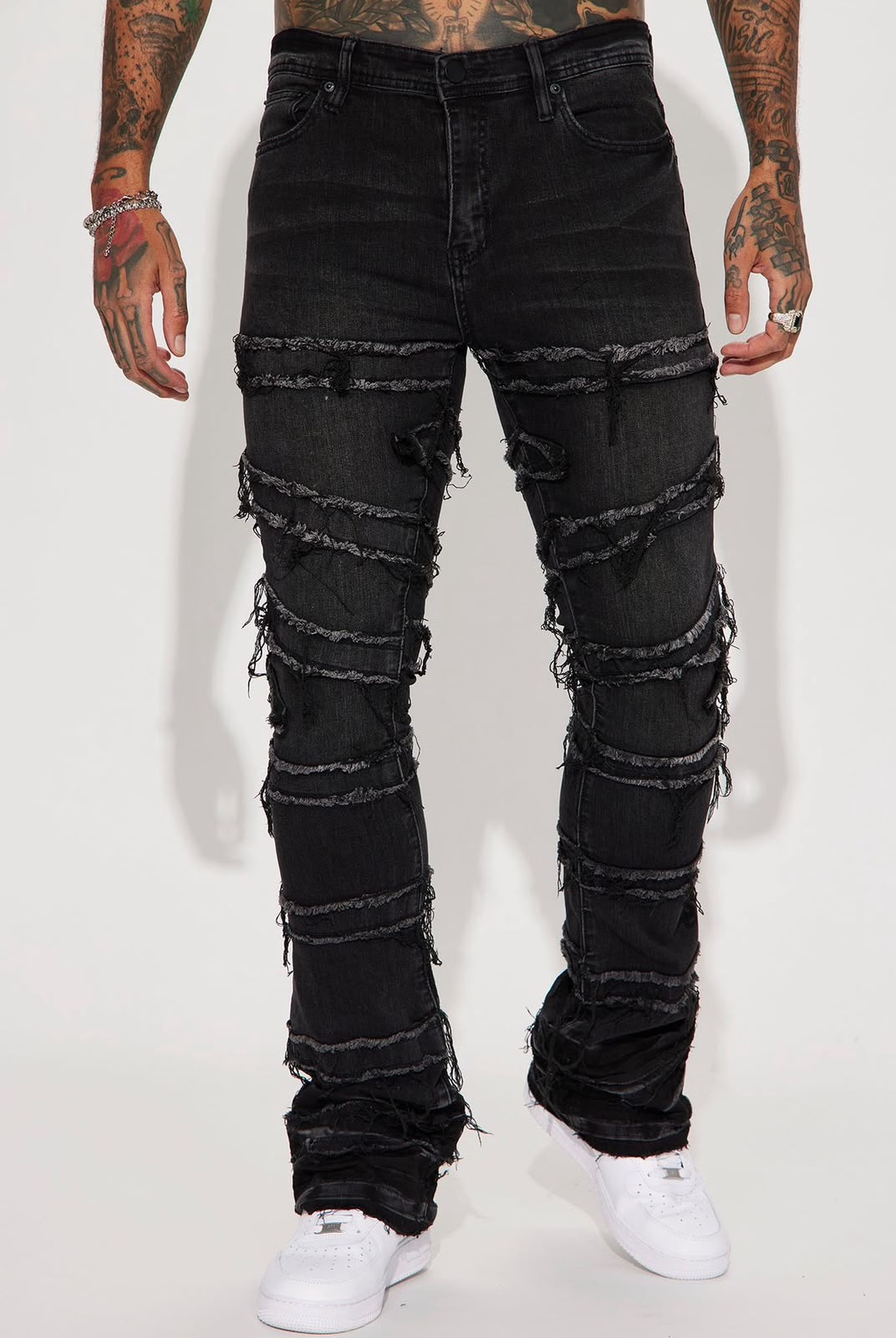 Jeans Fashion Nova negro con costuras destroyed, vista frontal