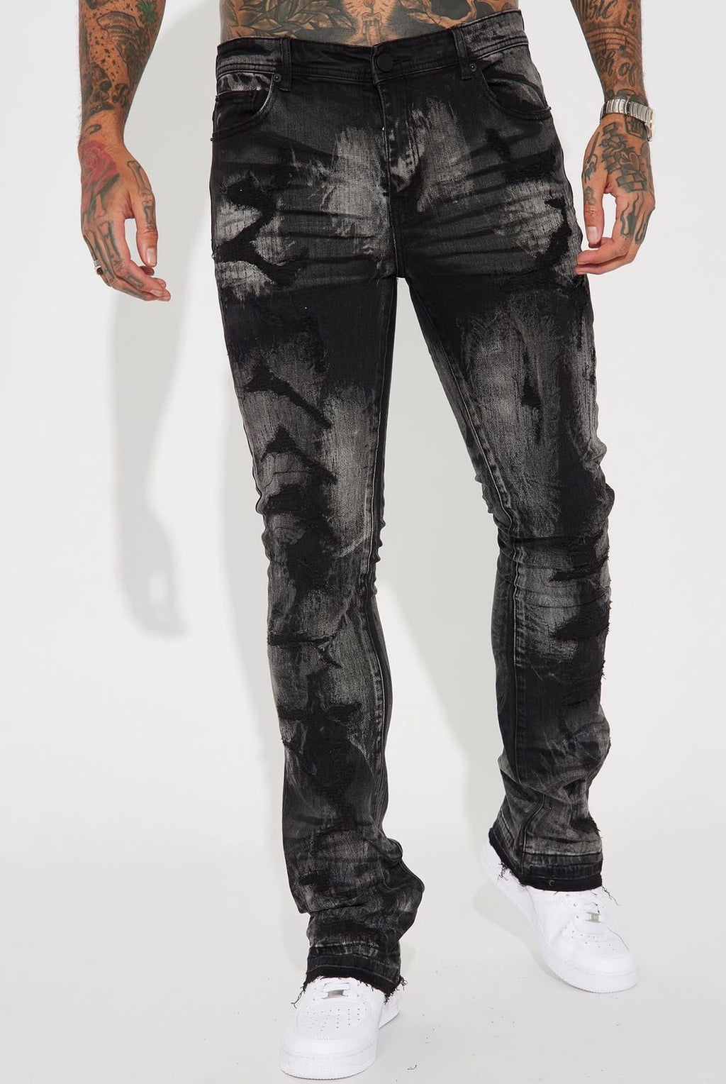 Jeans Fashion Nova negro efecto lavado para hombre, vista frontal