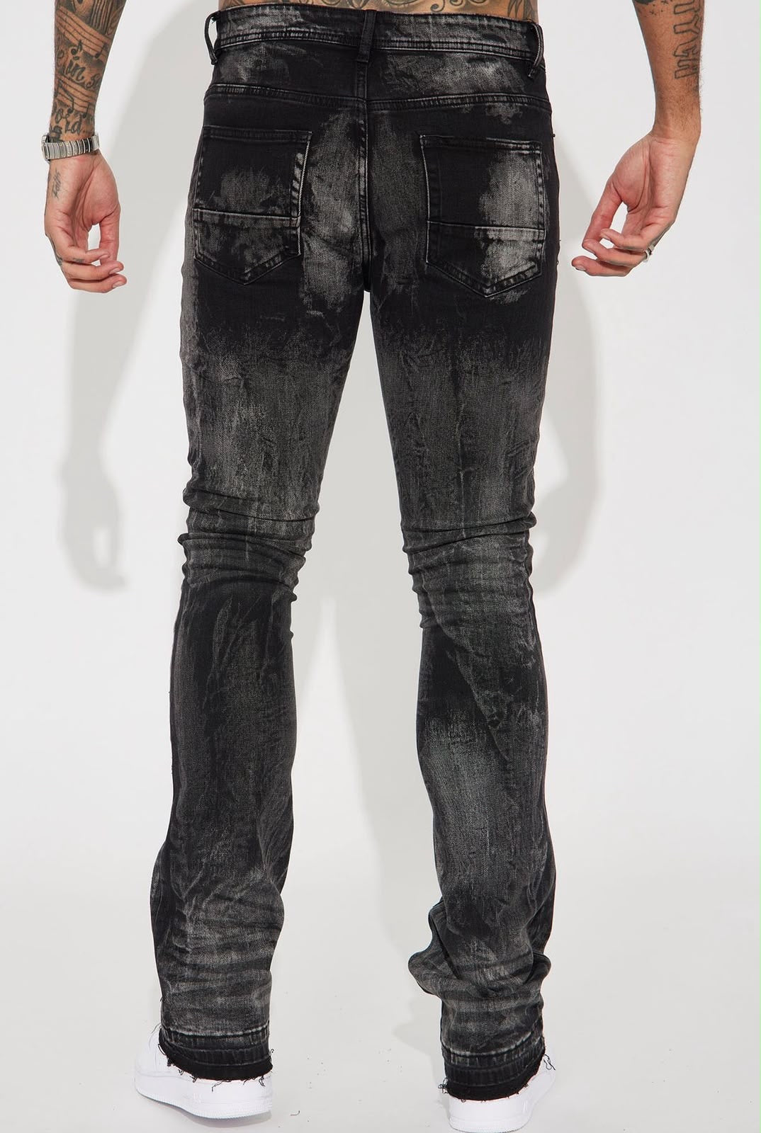 Jeans Fashion Nova negro efecto lavado para hombre, vista trasera
