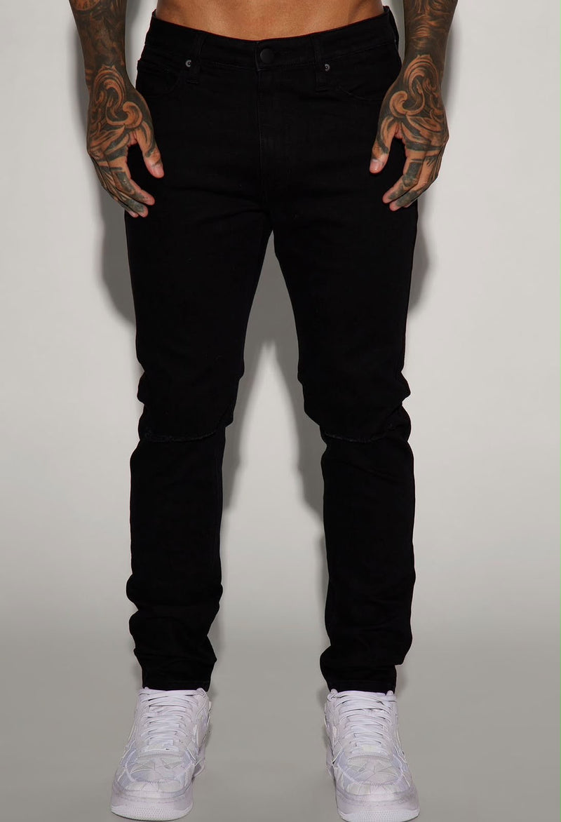 Jeans Fashion Nova negro liso para hombre, vista frontal