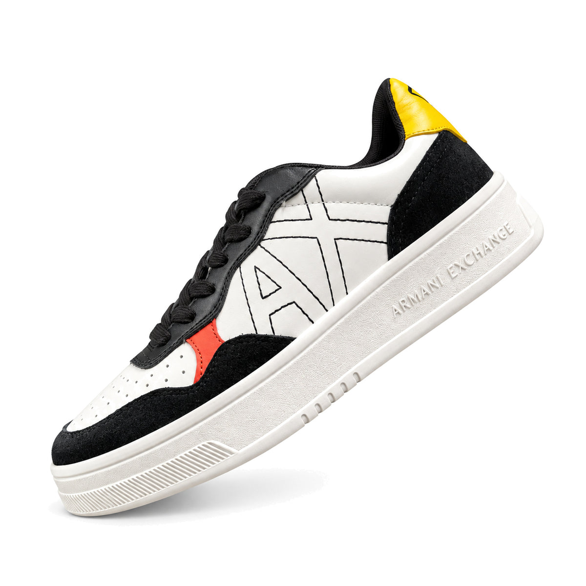 Zapatillas Armani Exchange blancas con negro y amarillo, vista lateral