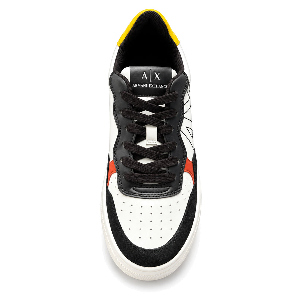 Zapatillas Armani Exchange blancas con negro y amarillo, vista frontal