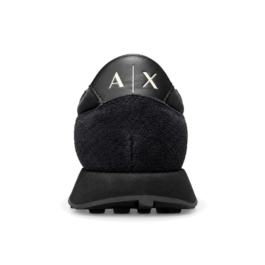 Zapatillas Armani Exchange negras bajas, vista posterior