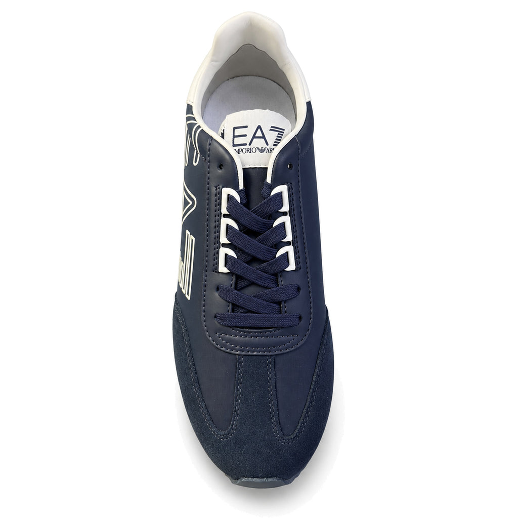 Zapatillas EA7 azul marino con logo lateral, vista frontal